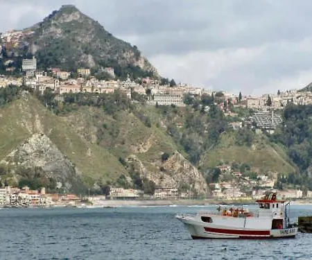 Appartamento Casa Di Laura A 50 Metri Dal Mare