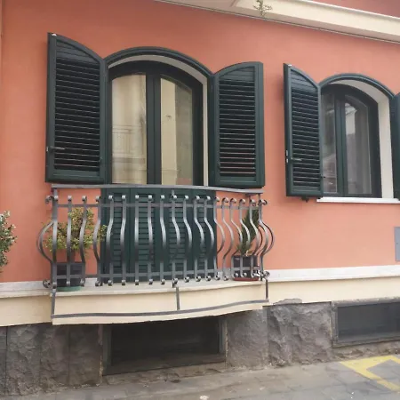 Apartment Casa Di Laura A 50 Mt Dal Mare Giardini Naxos