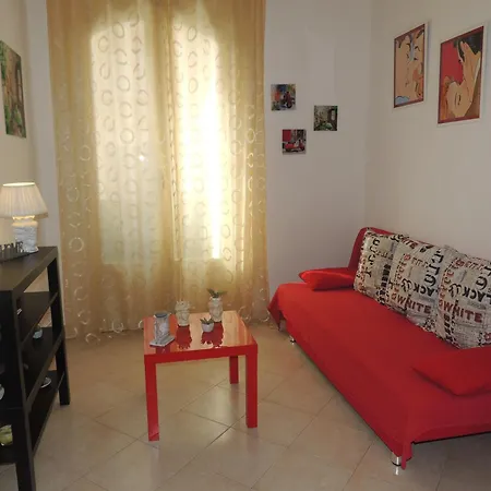 Casa Di Laura A 50 Mt Dal Mare Apartment