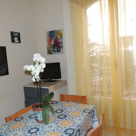 Casa Di Laura A 50 Mt Dal Mare Apartment Giardini Naxos